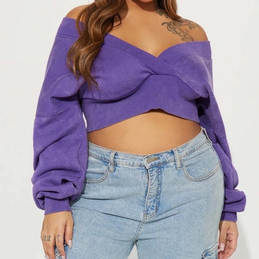 Fashion Nova Size 2X Purple Cropped Sweatshirt